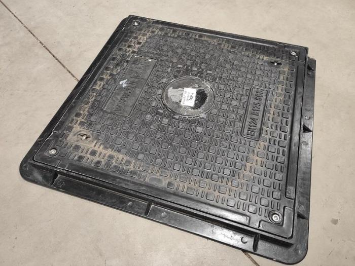 Poklop pojezdový pro osobní auta, na šachtu 600x600 mm - BAZAR